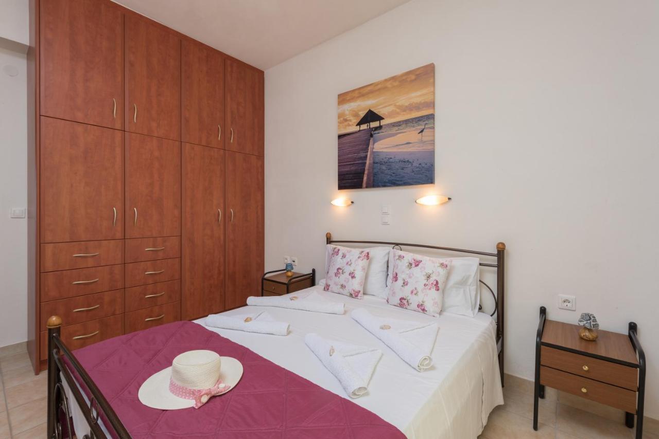 Domus Lukas Apartments Marathias  ภายนอก รูปภาพ
